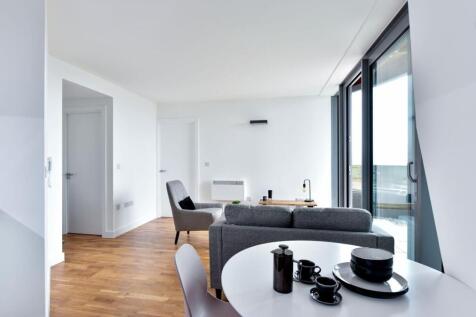 Open Plan Lounge / Kitchen