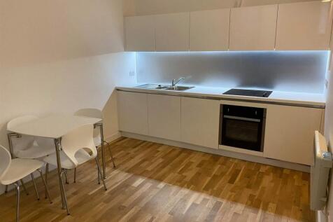 Lounge / Kitchen