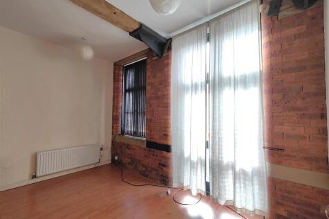 OPEN PLAN LOUNGE