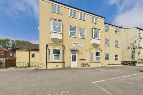A two bedroom Second Floor Flat - To Rent