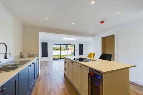 Kitchen/Diner/Living Area