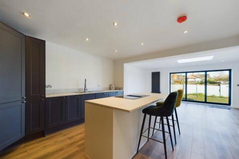 Kitchen/Diner/Living Area