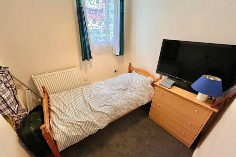 Bedroom 2.jpg