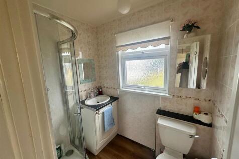Shower room.jpg