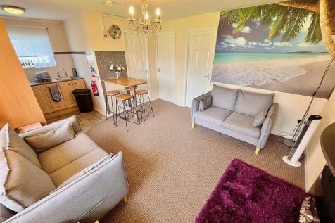 Living/Dining Area