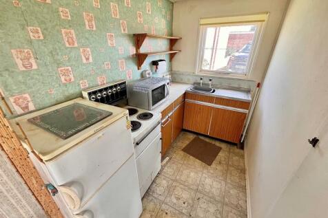 Kitchen area.jpg
