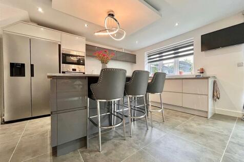 Open Plan Kitchen/Dining/Sitting Room