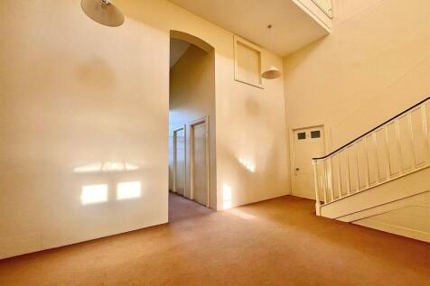 Communal Entrance Hall
