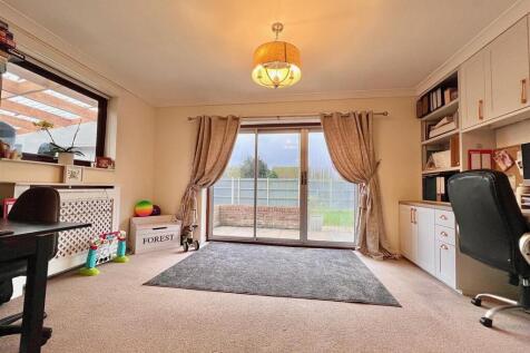 Dining/Sitting Room