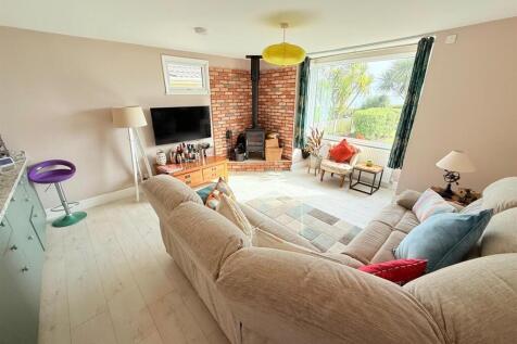 Open Plan Kitchen/Living Room
