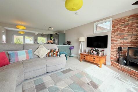 Open Plan Kitchen/Living Room
