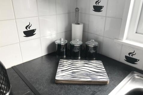 Kitchen (2).jpg