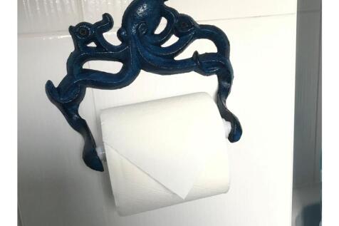 Bathroom (2).jpg