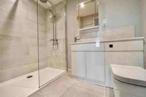 Bedroom 2 En-Suite
