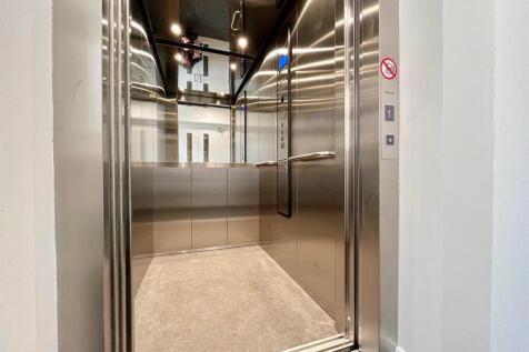 Lift (3).jpg