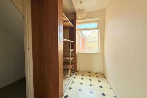 Cloakroom/Storage Cupboard