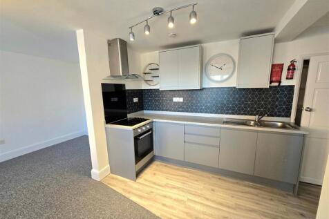 Kitchen area.jpg
