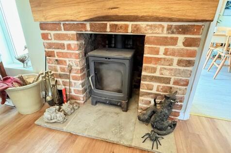 Fireplace 2.jpg