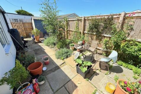 Garden 2.jpg