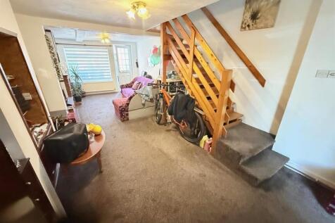 Living room 3.jpg