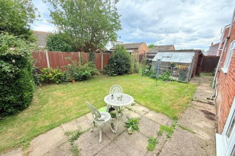 back garden 2.jpg