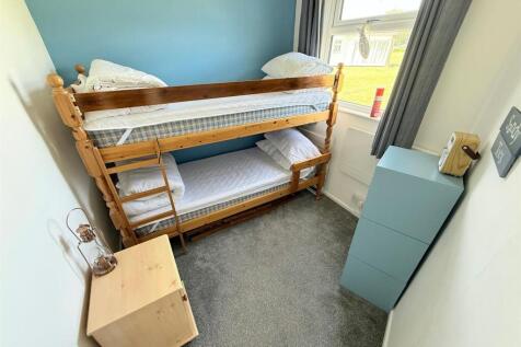 Bedroom 2.jpg