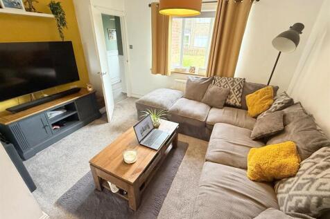 Lounge &amp; Dining room 3.jpg