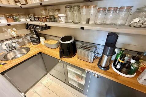 Walk In Pantry