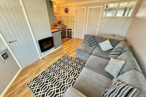 Open Plan Living Room/Dining Area
