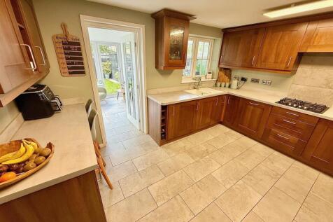 Kitchen / Breakfast Room