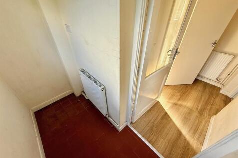 Rear Porch/Cloakroom