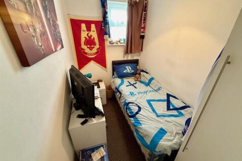 Private Bedroom 2