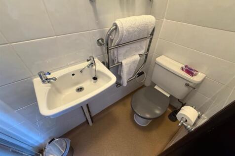 Bed 3 En-Suite Shower Room