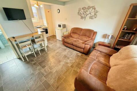 Open Plan Kitchen/Living Room