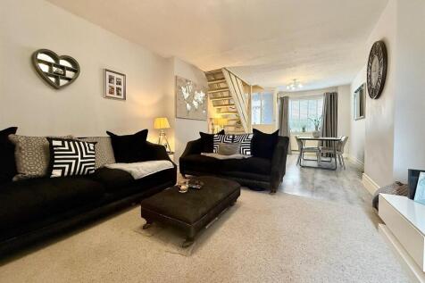 Open Plan Lounge/Dining Room