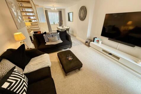 Open Plan Lounge/Dining Room