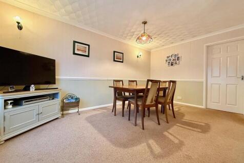 Sitting room/bedroom 3