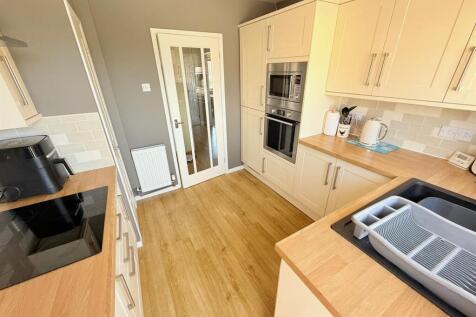Kitchen 3.jpg