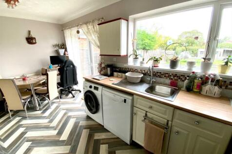 DINER KITCHEN.jpg