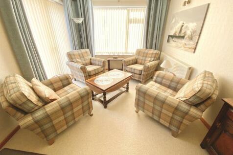 LOUNGE SITTING AREA.jpg