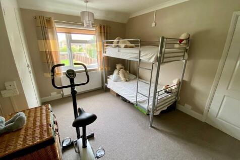 BED 2.jpg