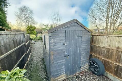 GARDEN AND SHED.jpg