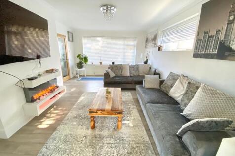 LIVING AREA.jpg