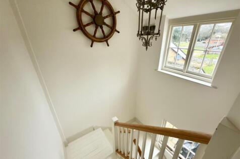 STAIRCASE.jpg
