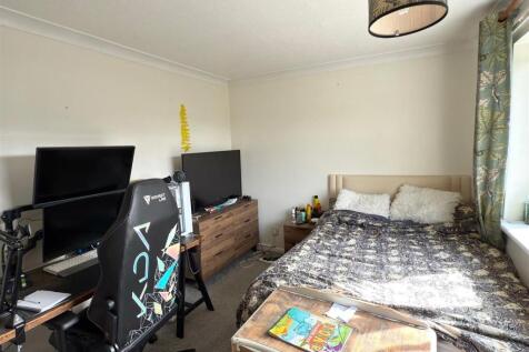BED 2.jpg