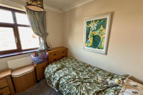 BED 3.jpg