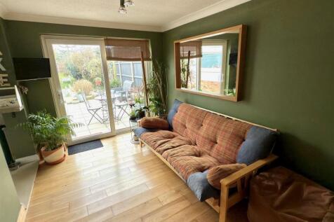 BREAKFAST ROOM.jpg