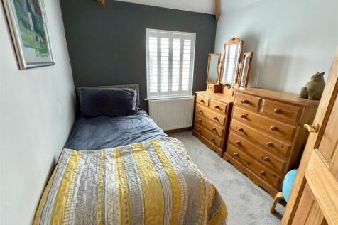 BED 3.jpg