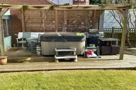 BBQ AREA.jpg