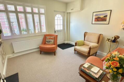 MAIN LOUNGE.jpg